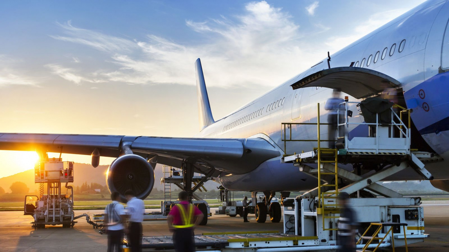 Air freight transportation Air freight transportation - международные грузоперевозки, фото